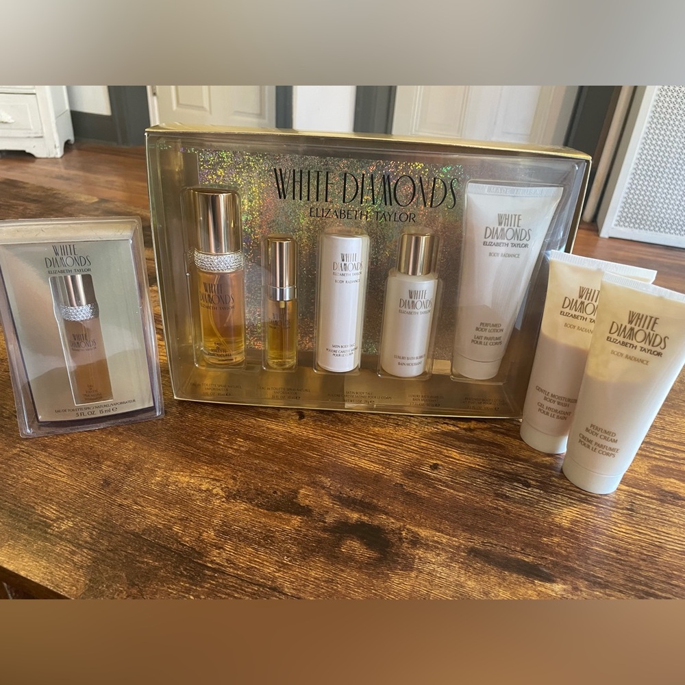 White Diamonds Elizabeth Taylor Skin Care & Fragrance Set New